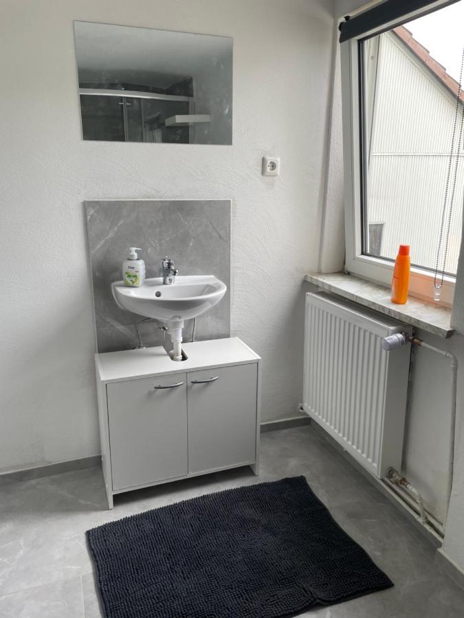 Ferienwohnung Monteurwohnungen Kassel Zentral Lll Exteriör bild